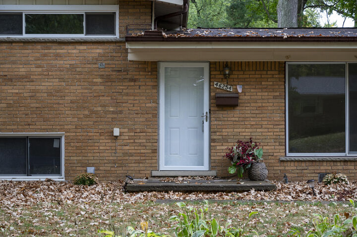 Property Photo: 46254 Custer Avenue MI 48317