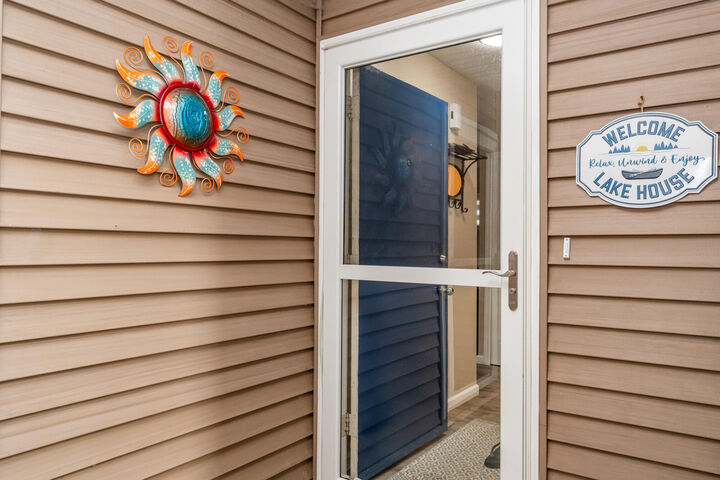 Property Photo: 5632 N Watervliet Road MI 49098