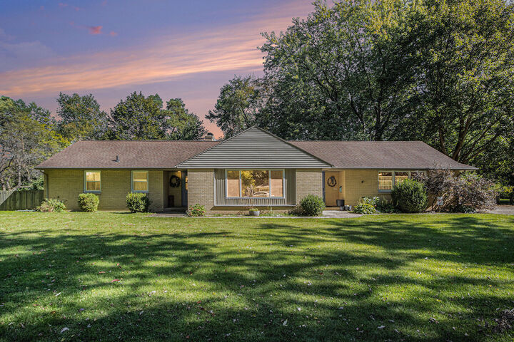 Property Photo: 1526 Mohawk Street MI 49006