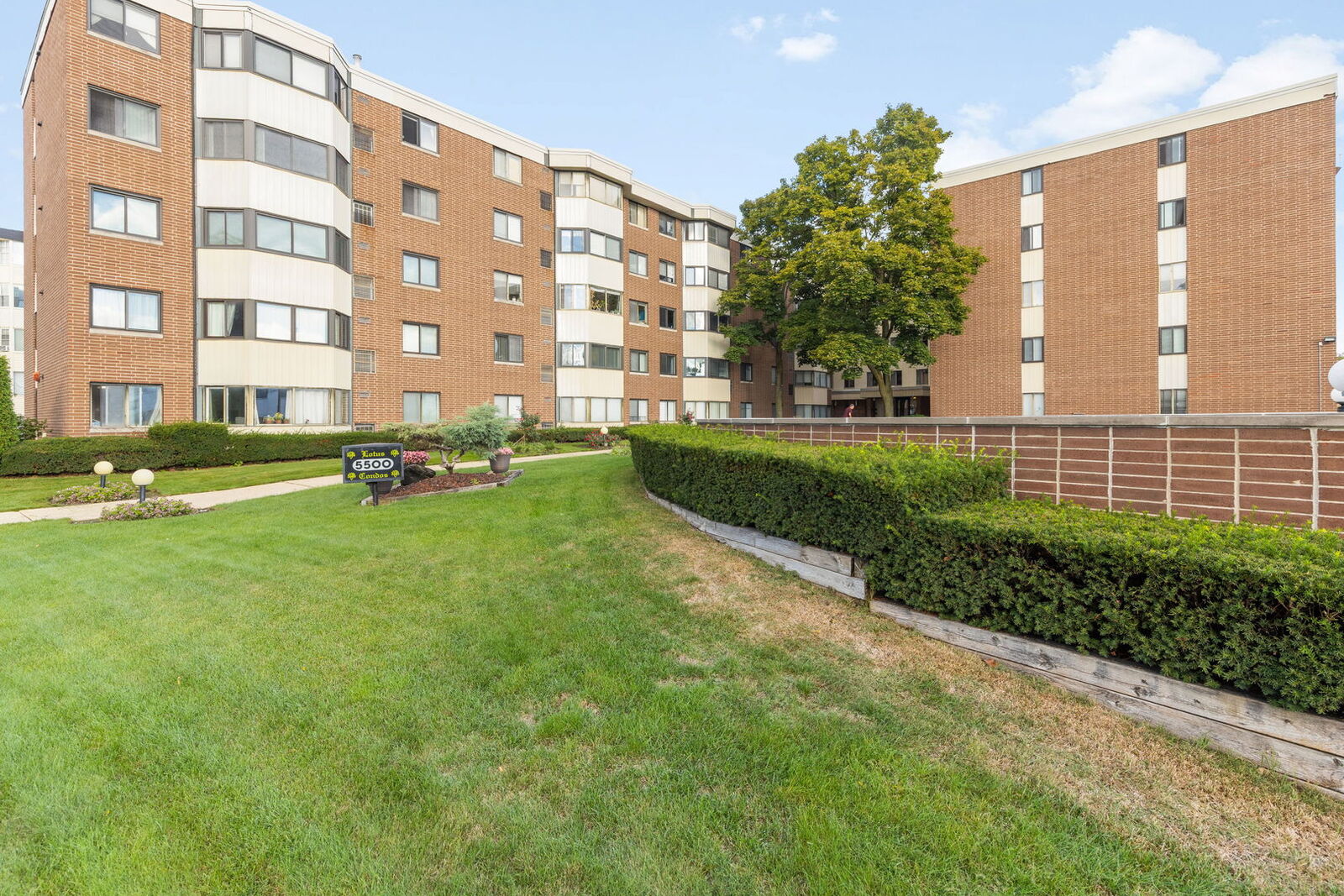 Property Photo: 5500 Lincoln Avenue 116E IL 60053