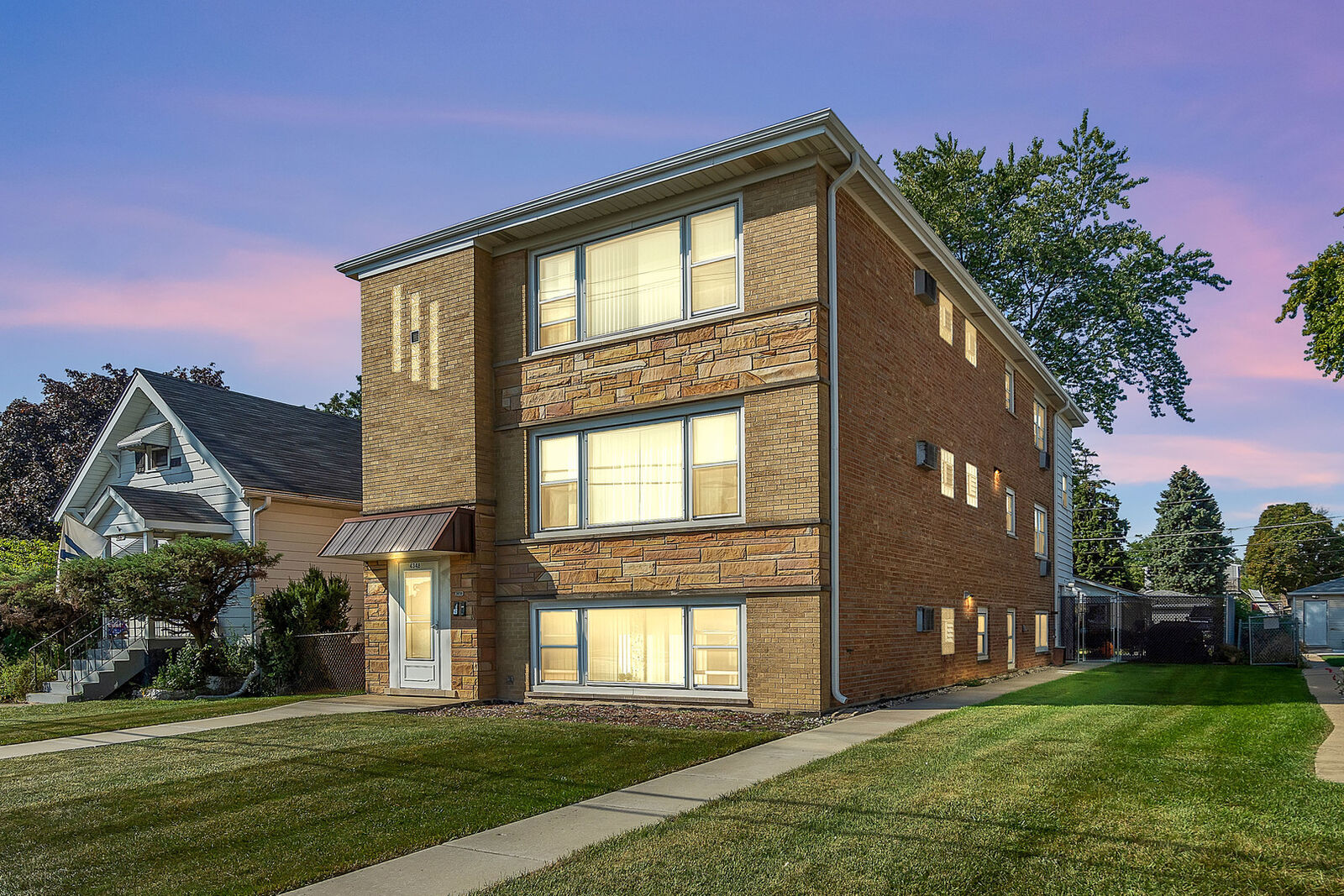 Property Photo:  4348 Ruby Street  IL 60176