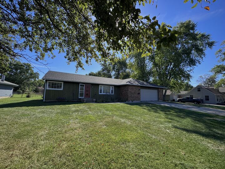 Property Photo:  1671 Sheffer Road  IL 60505 