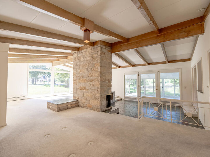 Property Photo:  328 Walnut Lane  IL 60523 