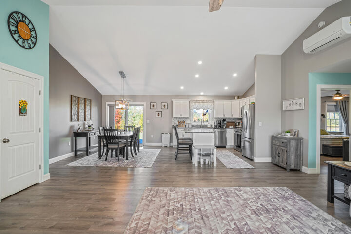 Property Photo:  40 Knoll Crest Drive  ME 04401 