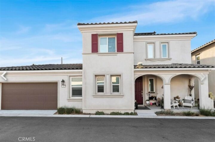 Property Photo:  352 Alice  CA 92376 