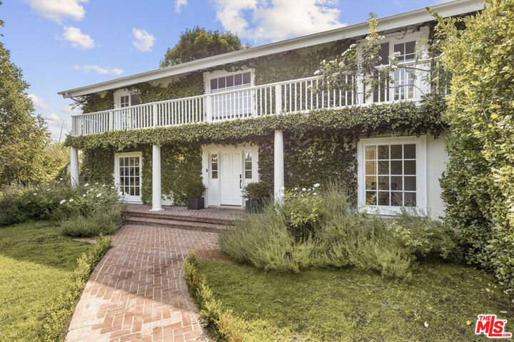 5020 Bilmoor Avenue  Tarzana CA 91356 photo