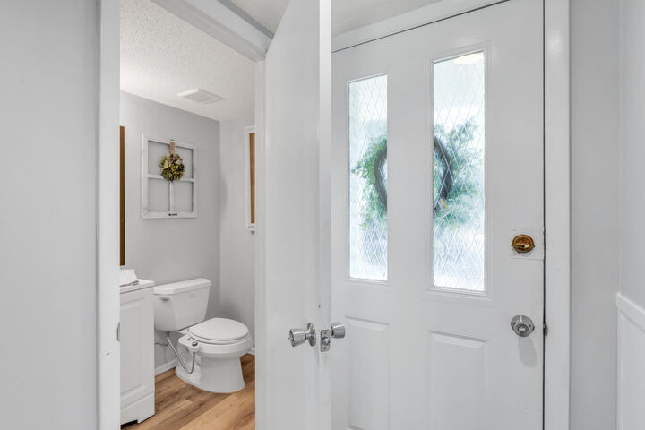 Property Photo: 154 Bayou Drive FL 32541