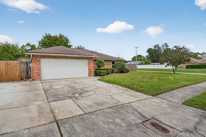 Property Photo:  2500 Ambrosia Drive  FL 32068 