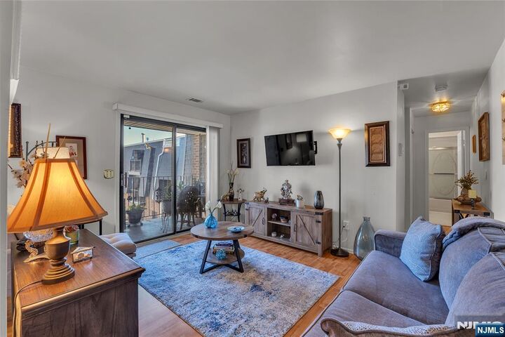 Property Photo:  700 Schuyler Avenue A21  NJ 07032 