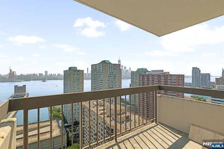 Property Photo:  45 S River Drive 3114  NJ 07310 