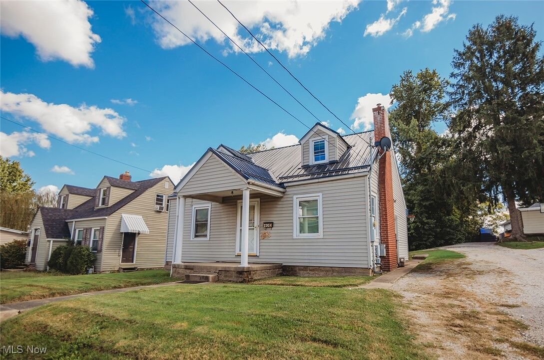 Property Photo: 2304 Broad Street WV 26101