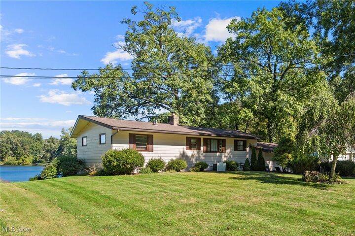 715 Jolson Avenue  New Franklin OH 44319 photo