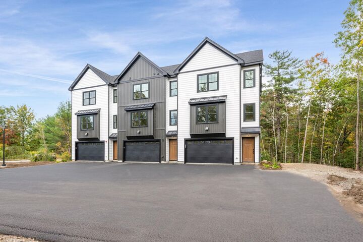 Property Photo:  14B Mohawk Drive  NH 03053 