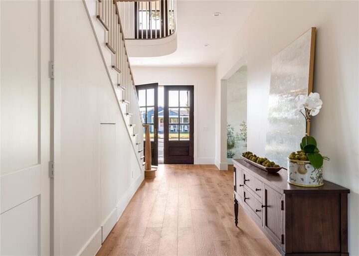 Property Photo: 860 Edgefield Road TX 76107