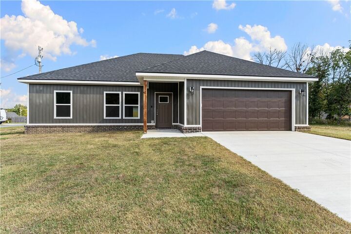 Property Photo:  2 Wendike Lane  AR 72715 