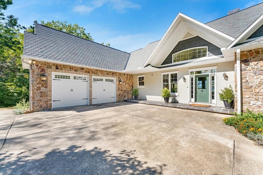 Property Photo:  1007 S Bayshore Drive  AR 72631 