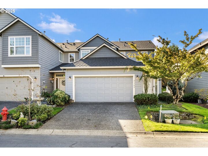 Property Photo:  21780 NE Larkspur Ln  OR 97024 