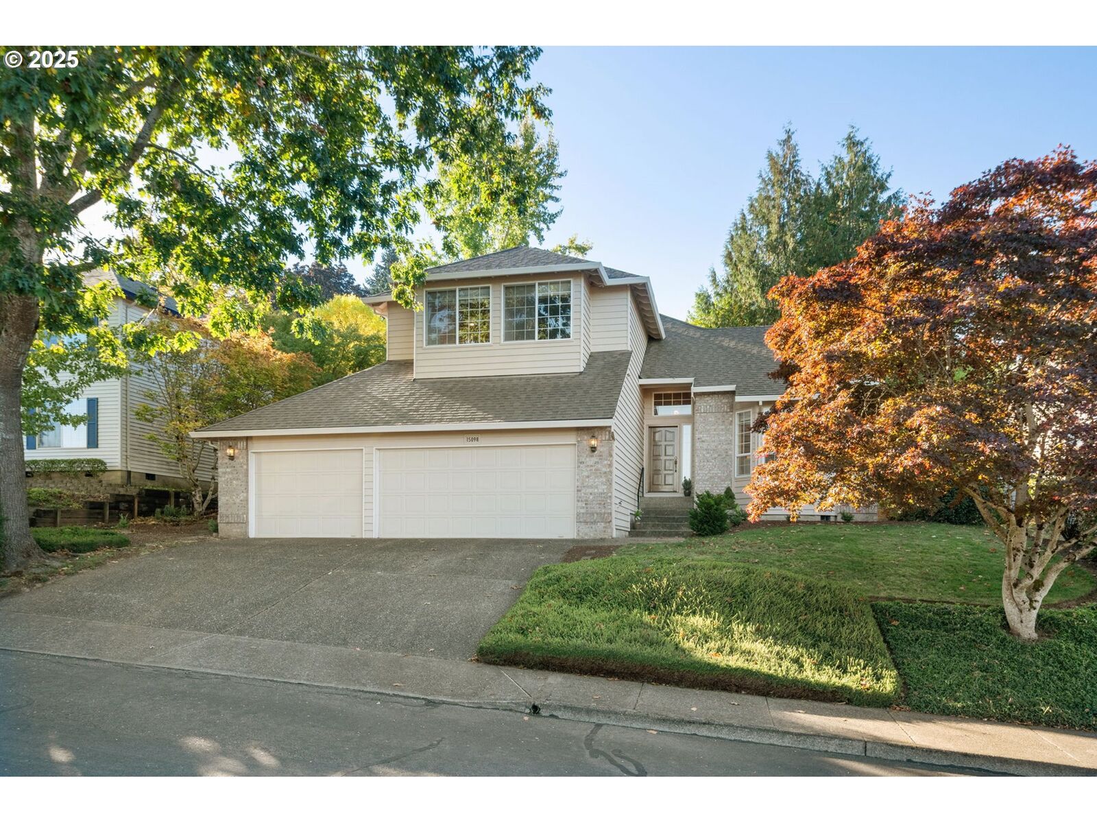Property Photo: 15098 SW Barnsdale Dr OR 97140