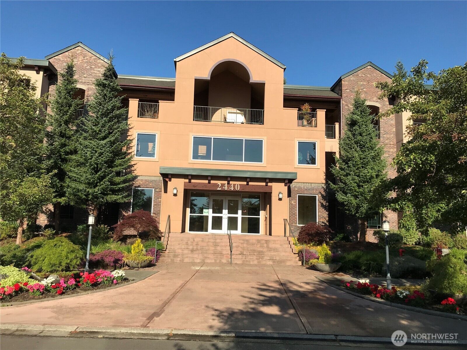 Property Photo:  2440 S Steele Street 111  WA 98405 