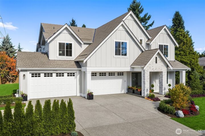3740  172nd Avenue NE  Redmond WA 98052 photo