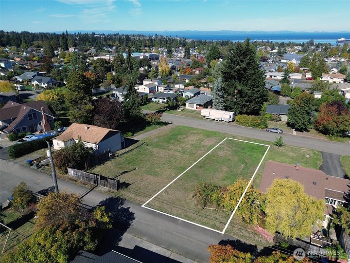 Property Photo: 220 Lopez Ave WA 98362