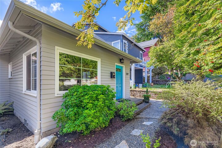 Property Photo: 359 N 75th Street WA 98103