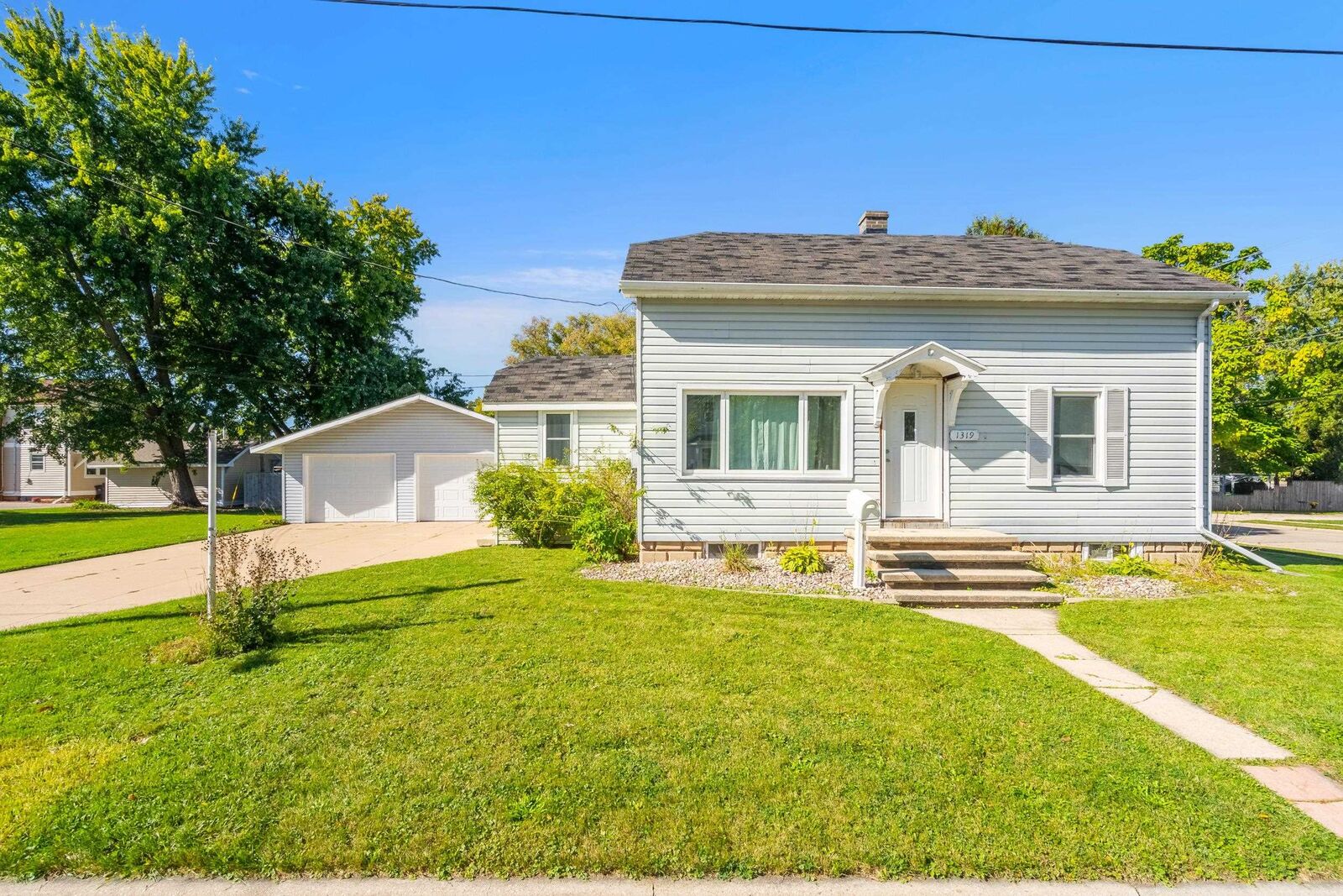 Property Photo: 1319 N Ullman Street WI 54911