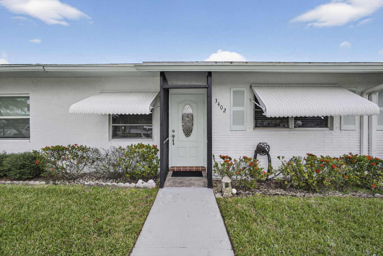Property Photo: 3402 Theo Way FL 33417