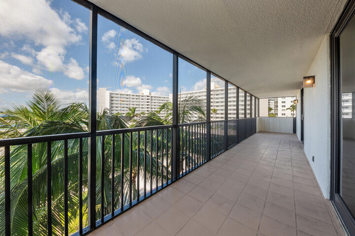 Property Photo: 3400 S Ocean Boulevard 4H FL 33487