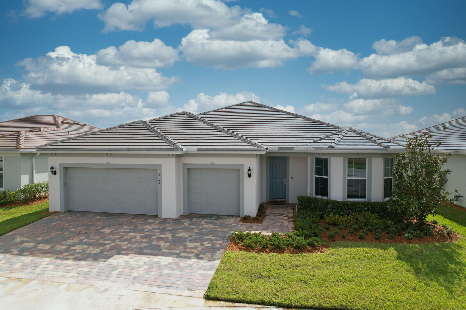 Property Photo: 13163 SW Smalt Lane FL 34987