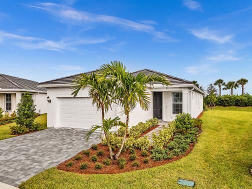 Property Photo:  1133 Haven Circle  FL 32960 