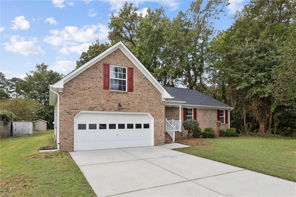 Property Photo:  2904 Meadow Forest Rd  VA 23321