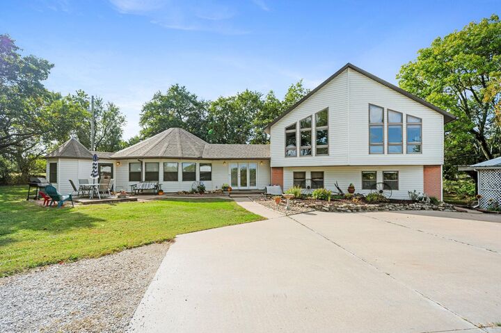 Property Photo: 5750 NW 50 Th St KS 67042