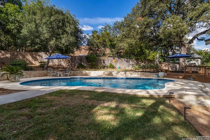 327 Twisted Wood  San Antonio TX 78216 photo