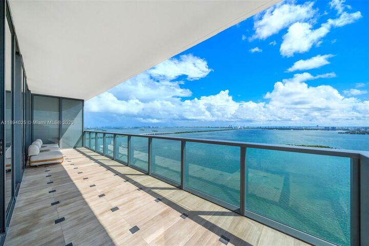 Property Photo:  788 NE 23rd St 3301  FL 33137 