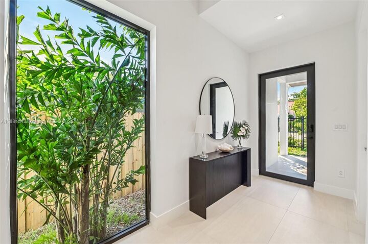 Property Photo:  3163 Hibiscus St 3163  FL 33133 
