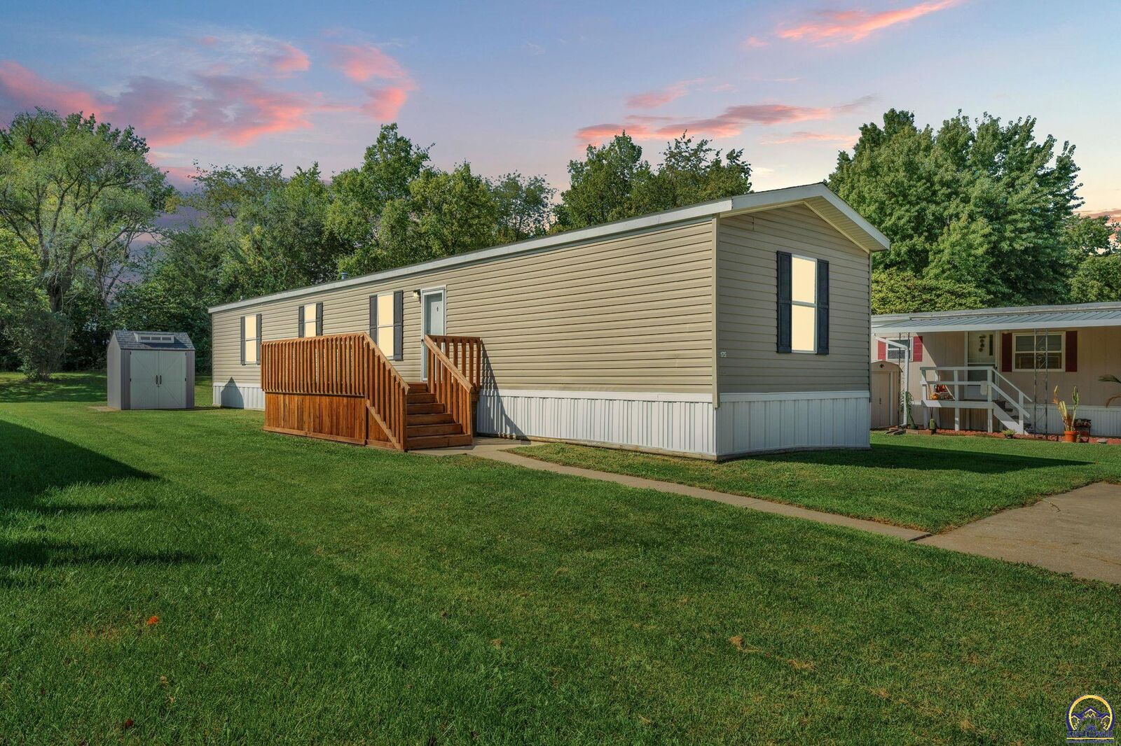 Property Photo: 175 SE Willow Way KS 66609