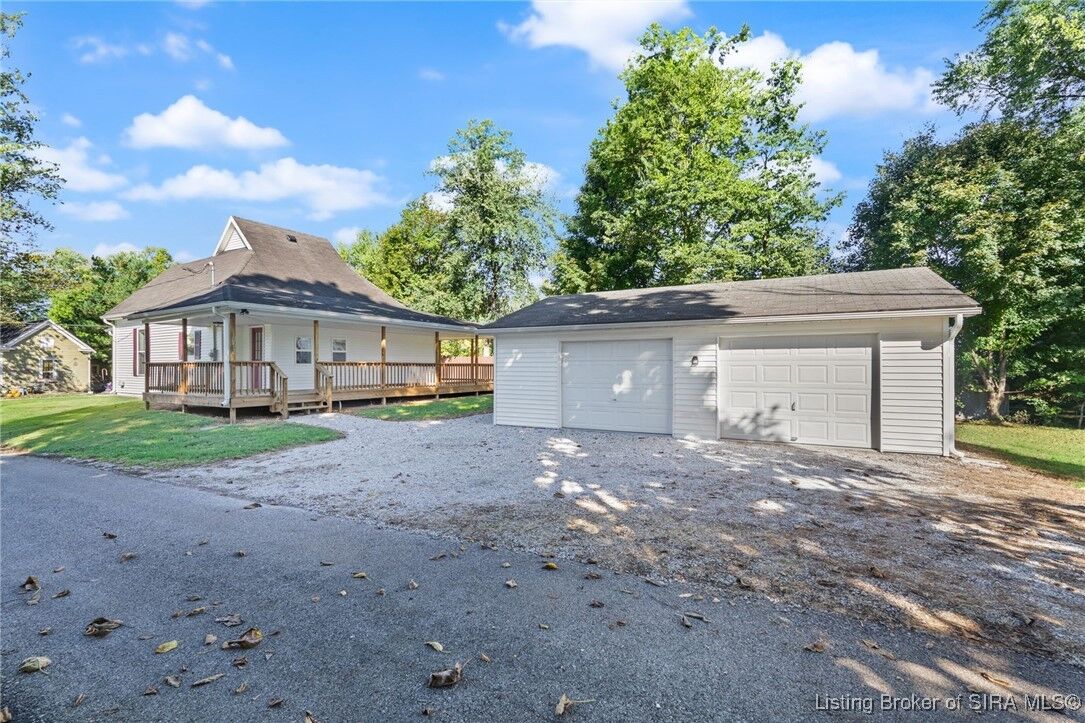 Property Photo:  552 N Roosevelt Street  IN 47452