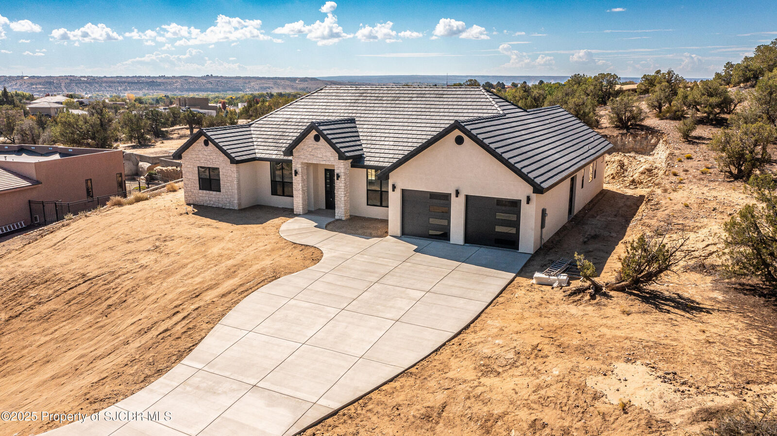 Property Photo: 6511 Big Cedar Road NM 87402