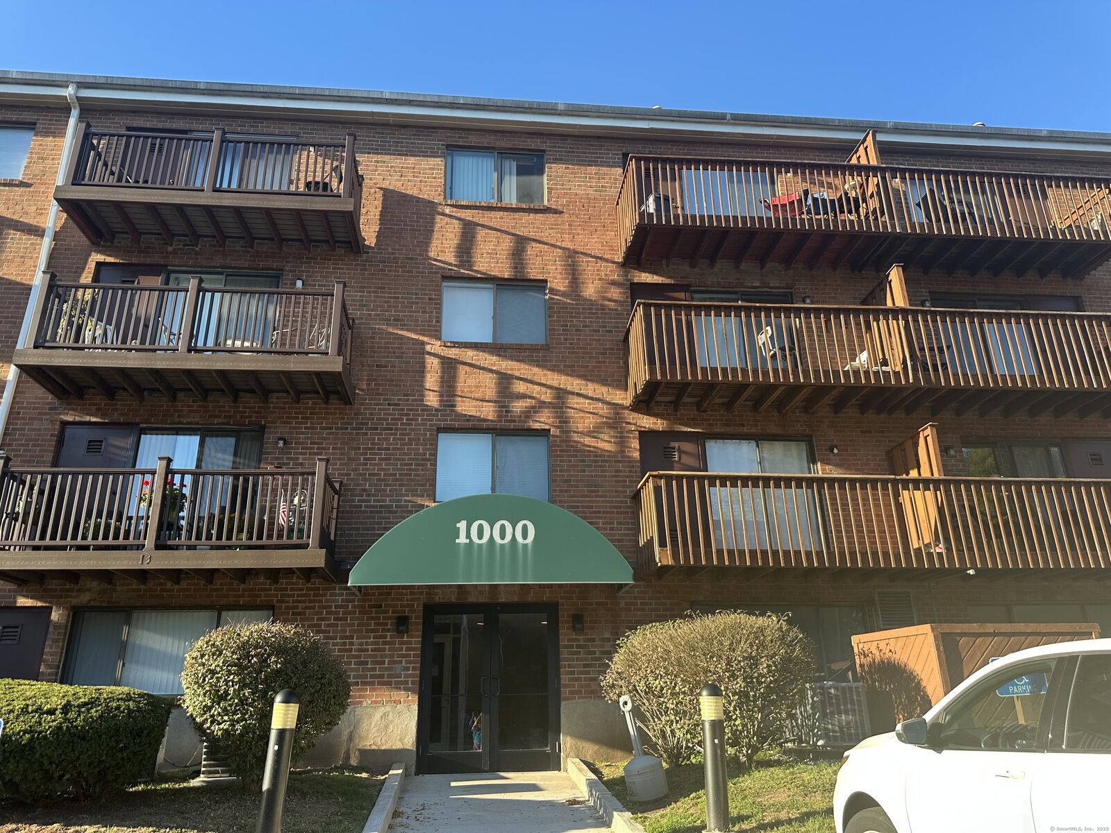 Property Photo:  1317 Harbor View Drive 1317  CT 06067