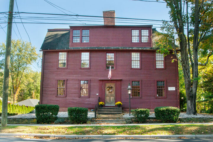 Property Photo: 226 Broad Street Apt 1S CT 06109