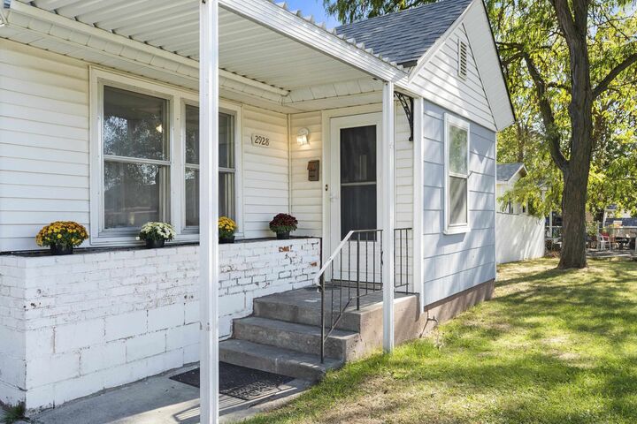 Property Photo:  2928 N Cook St  WA 99207 
