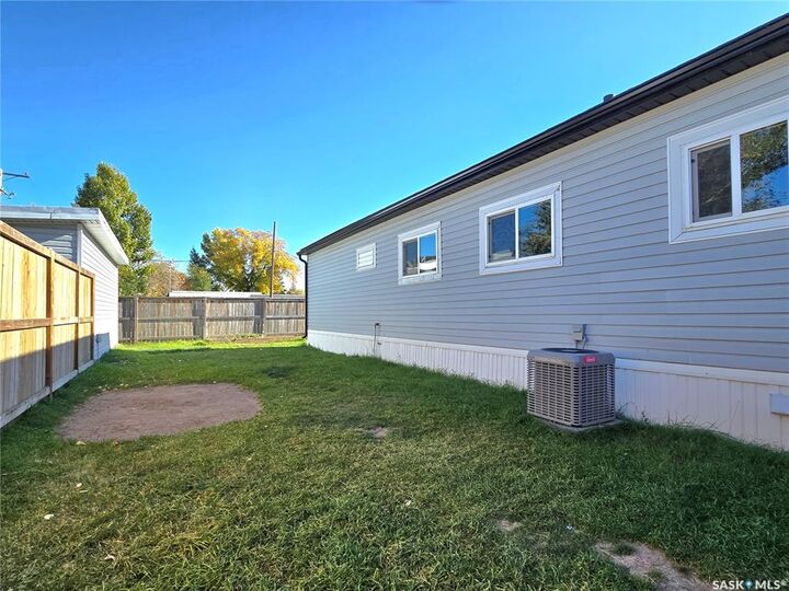 Property Photo: 219 Grant Street 2 SK S7N 2A5
