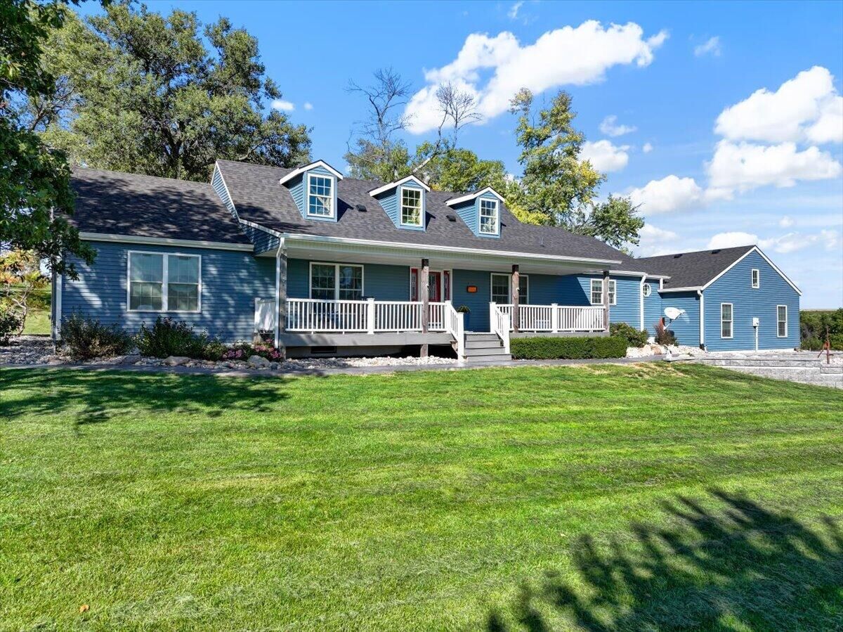 Property Photo:  28552 Barrus Road  IA 51571 