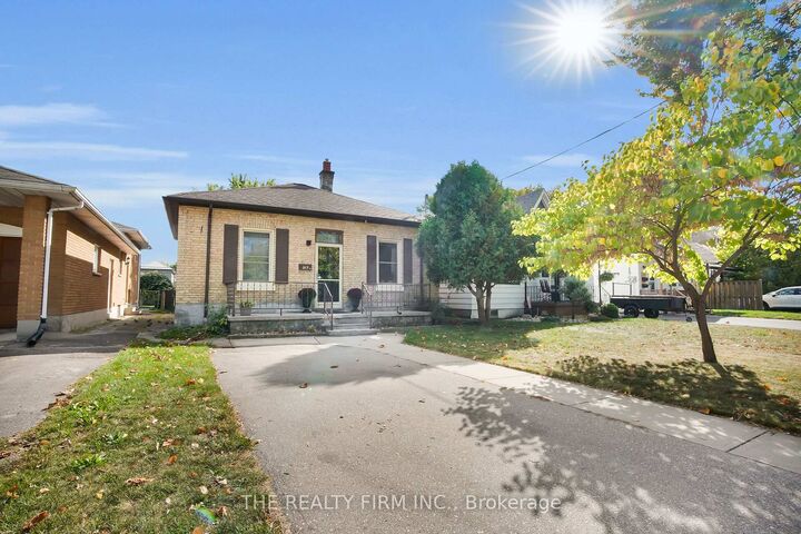 Property Photo:  317 Simcoe Street  ON N6B 1J4