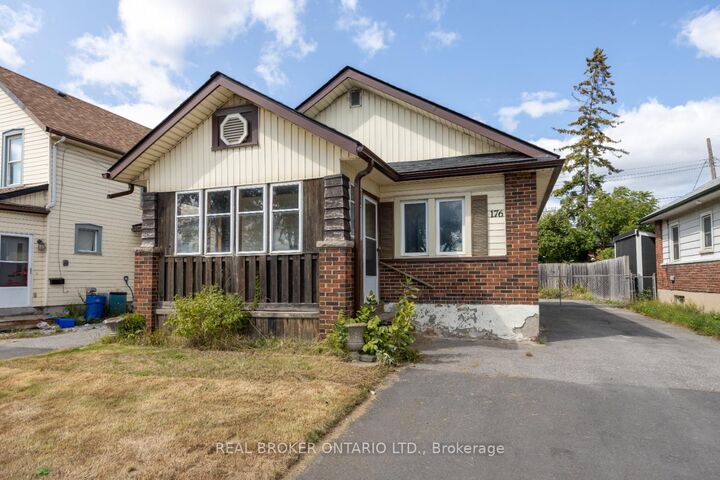 Property Photo: 176 Lansdowne Street W ON K9J 1Y7