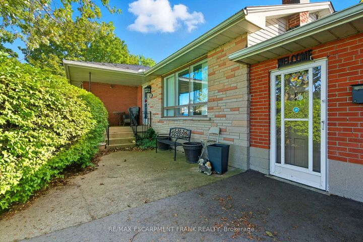 Photo de la propriété: 67 Lakeside Drive ON L3M 2L3