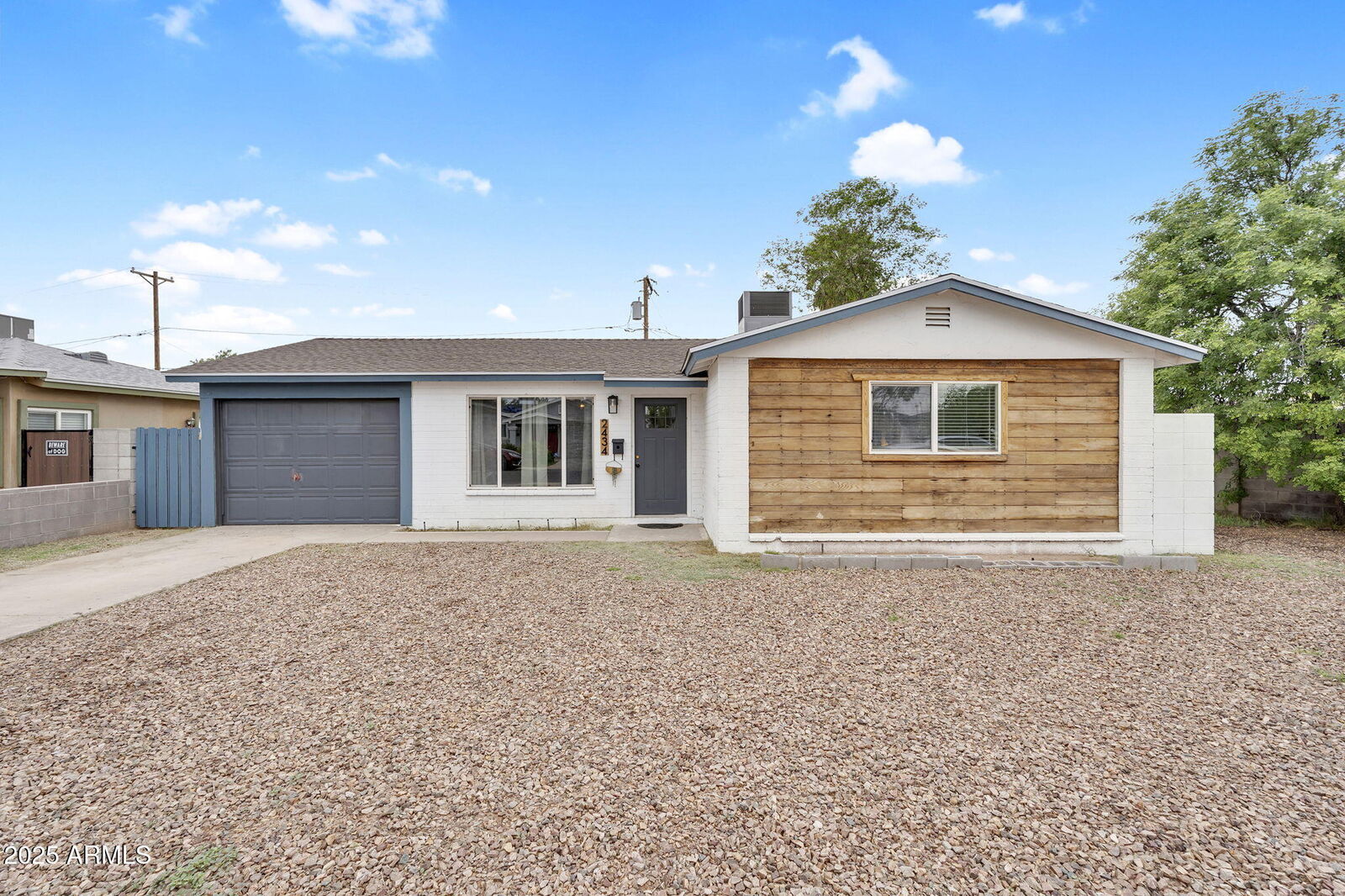 Property Photo:  2434 N 37th Way  AZ 85008 
