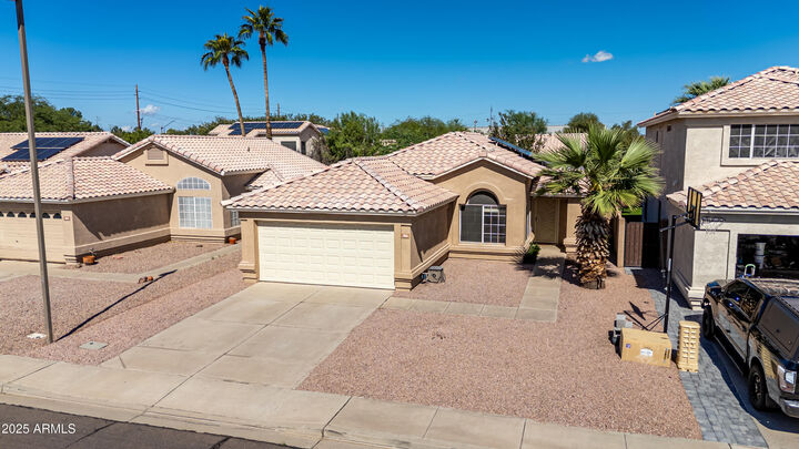 Property Photo:  358 W Linda Lane  AZ 85233 