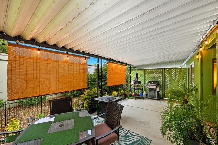 Property Photo:  164 Brookview Court  CA 95409